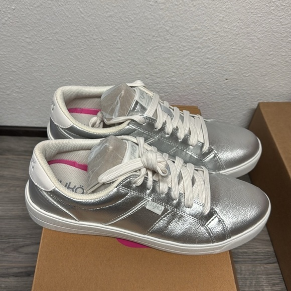 Ryka Classic Sneaker - Picture 5 of 7